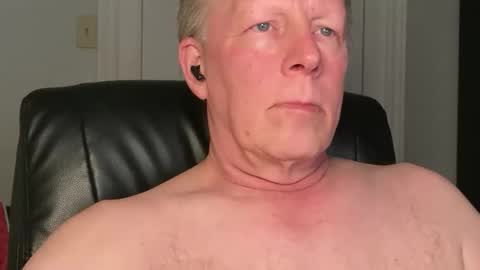 Snapshot of eddygl1968 chatting on 02.10.26 Eddy online show from 02.10.26