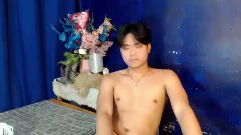 edelcum_xx online show from 12.18.25