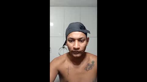 Snapshot of eder875694 chatting on 04.12.26 eder875694 online show from 04.12.26