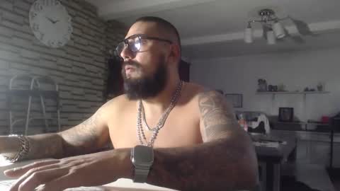 Snapshot of edgarram83 chatting on 11.16.25 edgarram83 online show from 11.16.25