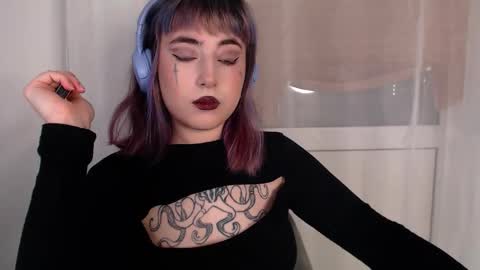 fickle demon made of clumps of matter online show from 01.09.26