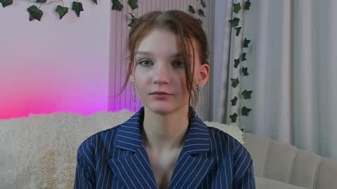 Snapshot of edithgalpin chatting on 01.21.25 Lisa online show from 01.21.25