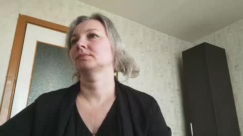 Snapshot of edithmanning chatting on 05.16.26 edithmanning online show from 05.16.26