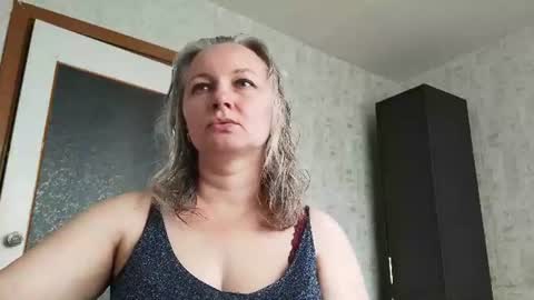 Snapshot of edithmanning chatting on 06.12.26 edithmanning online show from 06.12.26
