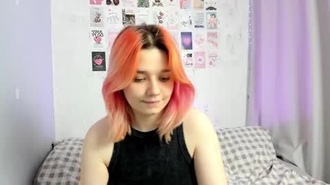 Snapshot of edna_dana chatting on 12.24.24 Edna online show from 12.24.24