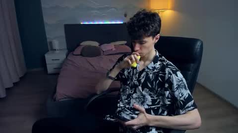 edvardblare online show from 10.29.25