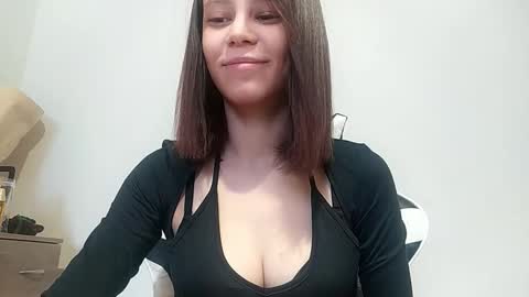 Snapshot of edwardnairn chatting on 02.10.26 Viktoria online show from 02.10.26