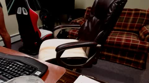 Snapshot of edwardridge chatting on 03.03.25 captain pj pants online show from 03.03.25