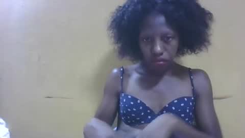 Snapshot of edwige770943 chatting on 04.18.26 edwige770943 online show from 04.18.26