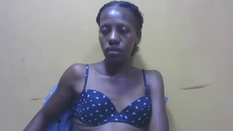 Snapshot of edwige770943 chatting on 04.18.26 edwige770943 online show from 04.18.26