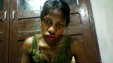 Snapshot of edwige770943 chatting on 05.02.26 edwige770943 online show from 05.02.26