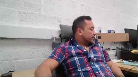 Snapshot of edwill13 chatting on 02.18.26 EdM online show from 02.18.26