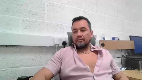 Snapshot of edwill13 chatting on 02.23.26 EdM online show from 02.23.26