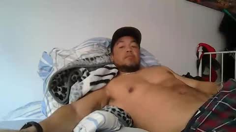 Snapshot of edwill13 chatting on 04.05.26 EdM online show from 04.05.26