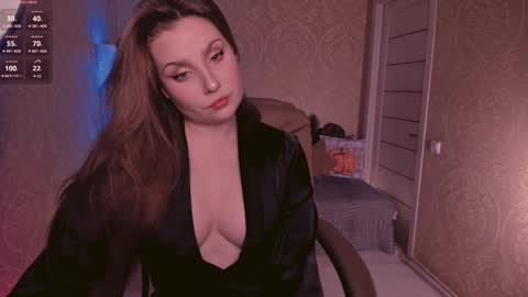 eesmaaarr online show from 10.24.25