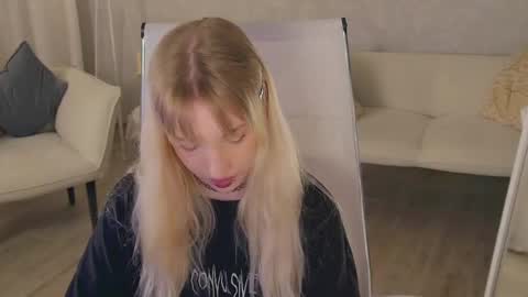 EVA NON NUDE online show from 05.19.26