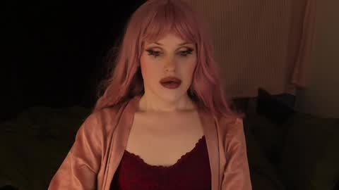 Effie Mur online show from 12.02.24