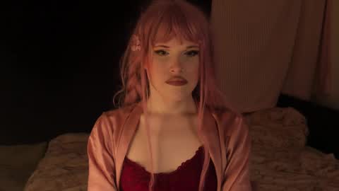 Effie Mur online show from 01.09.25