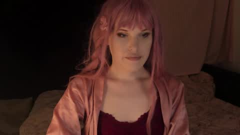 Effie Mur online show from 01.09.25