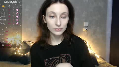 Snapshot of effy_gray chatting on 03.02.25 Anna online show from 03.02.25