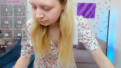 Effy online show from 03.11.25