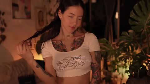 Effy online show from 03.04.25