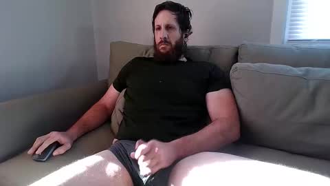 Snapshot of eggplantout chatting on 12.06.24 Eggplant Out online show from 12.06.24