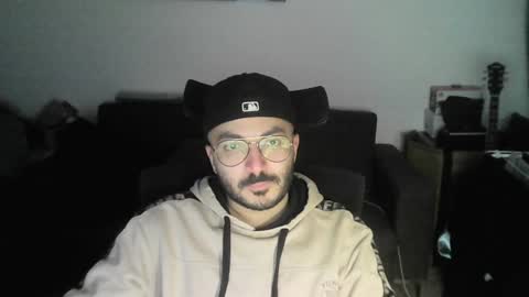 Snapshot of egyptianthickdick_95 chatting on 01.12.25 egyptianthickdick_95 online show from 01.12.25