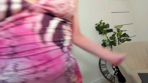 Snapshot of ehotlovea chatting on 01.15.25 Erik and Alice online show from 01.15.25
