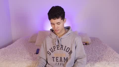 Snapshot of eiden_blake chatting on 11.22.25 Eiden Blake online show from 11.22.25