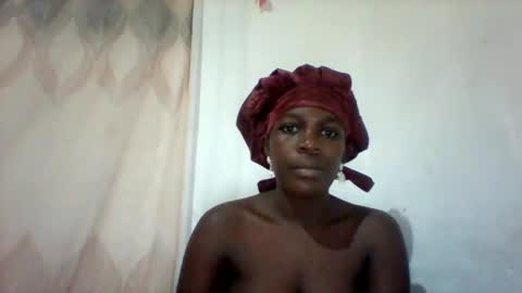 Snapshot of eileen_en chatting on 05.02.26 eileen_en online show from 05.02.26
