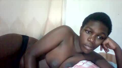 Snapshot of eileen_en chatting on 05.23.26 eileen_en online show from 05.23.26