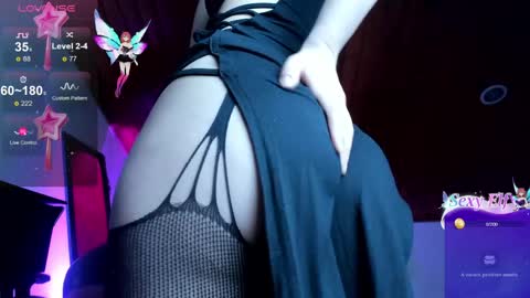 Snapshot of eileen_pinkman chatting on 04.23.26 eileen_pinkman online show from 04.23.26