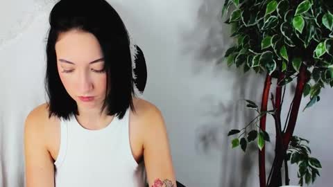 Snapshot of eileenmoores chatting on 09.10.25 eileenmoores online show from 09.10.25