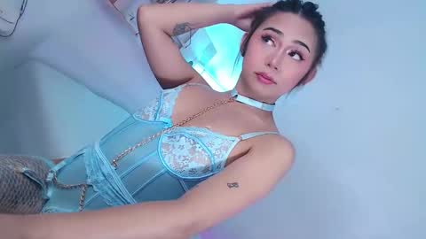 Eilleh online show from 10.27.25