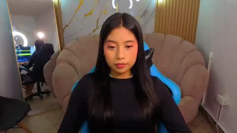 Snapshot of eimy18_b chatting on 05.04.26 eimy18_b online show from 05.04.26