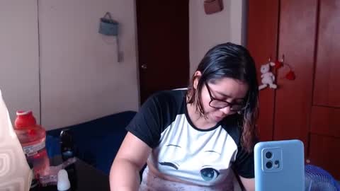 eimy_saenzz online show from 04.02.26