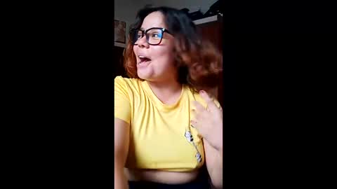 eimy_saenzz online show from 04.11.26