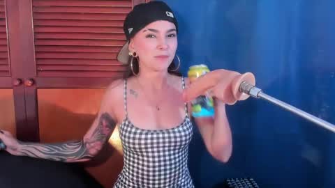 Snapshot of eimy_salome15 chatting on 04.29.26 eimy_salome15 online show from 04.29.26