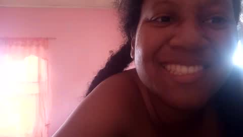 Snapshot of eirondra_valeen chatting on 10.22.25 Eirondra Valeen online show from 10.22.25