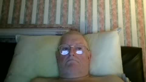 Snapshot of eketman1964 chatting on 10.11.25 eketman1964 online show from 10.11.25