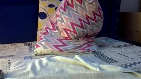 petite online show from 01.03.25