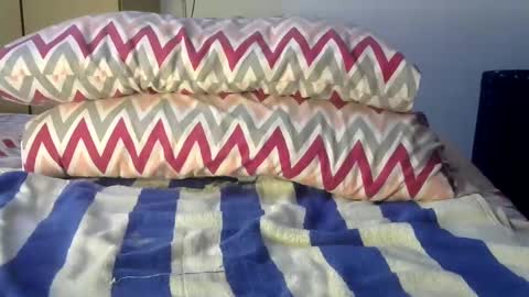 petite online show from 03.09.25