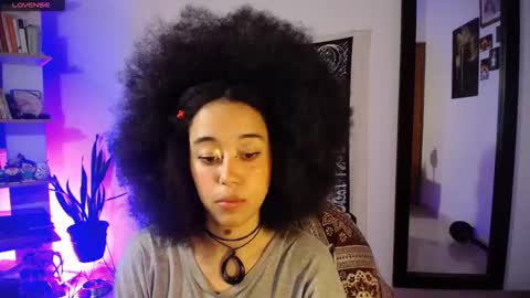 Ela  Help me reach 100 thumbs up online show from 02.18.26