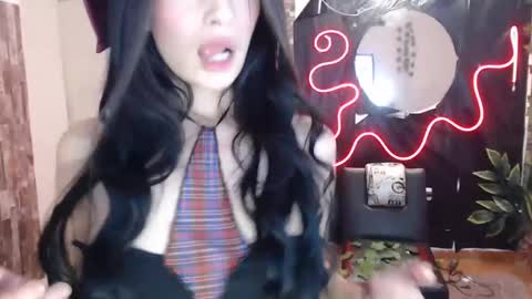 Snapshot of ela_foxyy chatting on 12.06.24 ELA online show from 12.06.24