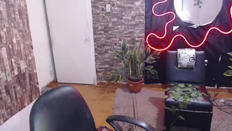 Snapshot of ela_foxyy chatting on 12.06.24 ELA online show from 12.06.24