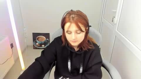 Evie online show from 05.13.26