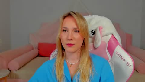 elaravoltage online show from 07.24.26