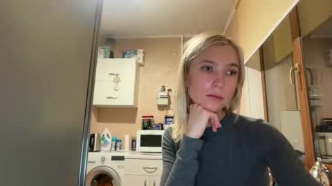 elarawhitmore online show from 02.25.26