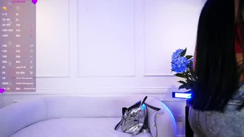 Elasummeer online show from 02.18.25